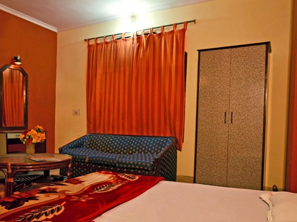 Sahara International Deluxe Hotel New Delhi Eksteriør billede