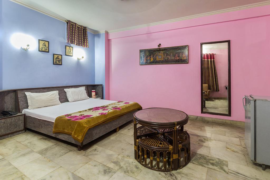 Sahara International Deluxe Hotel New Delhi Værelse billede
