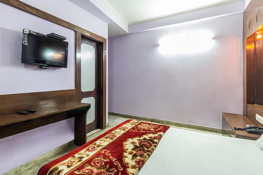 Sahara International Deluxe Hotel New Delhi Eksteriør billede